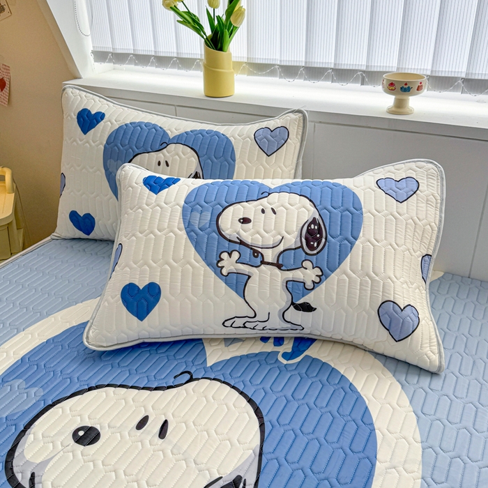91家纺网 家纺一手货源 找家纺 色鬼布艺高端家居主号 2026新款卡通史努比凉感丝乳胶席子凉席夏被夏凉被空调被 史努比爱心