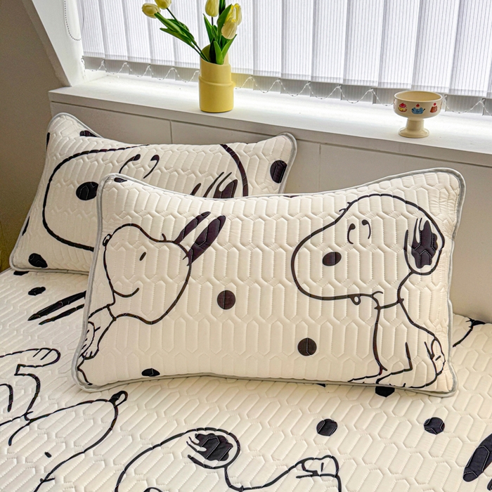 91家纺网 家纺一手货源 找家纺 色鬼布艺高端家居主号 2026新款卡通史努比凉感丝乳胶席子凉席夏被夏凉被空调被 史努比乐园