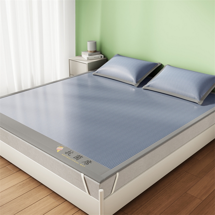 91家纺网 家纺一手货源 找家纺 色鬼布艺高端家居主号 2026新款抗菌冰激凌色织提花床单款床席冰丝席席子凉席 冰淇淋-浅蓝