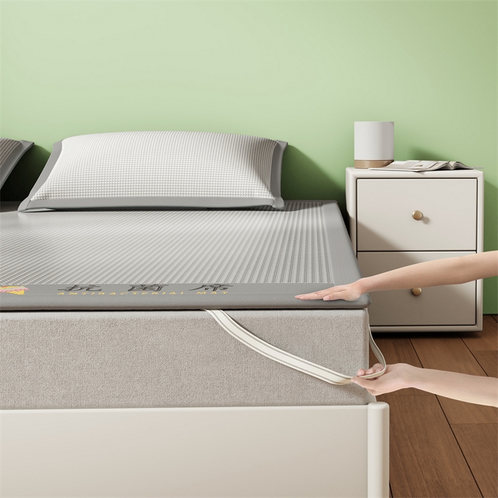 91家纺网 家纺一手货源 找家纺 色鬼布艺高端家居主号 2026新款抗菌冰激凌色织提花床单款床席冰丝席席子凉席 冰淇淋-烟灰