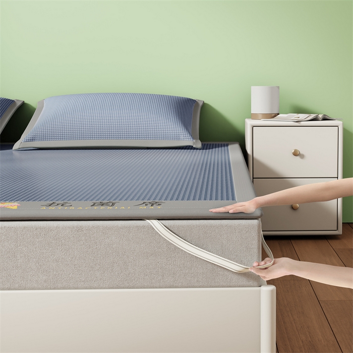 91家纺网 家纺一手货源 找家纺 色鬼布艺高端家居主号 2026新款抗菌冰激凌色织提花床单款床席冰丝席席子凉席 冰淇淋-浅蓝