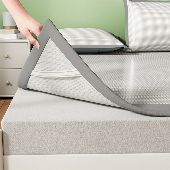 91家纺网 家纺一手货源 找家纺 色鬼布艺高端家居主号 2026新款抗菌冰激凌色织提花床单款床席冰丝席席子凉席 冰淇淋-烟灰