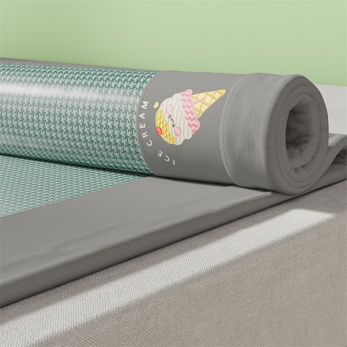 91家纺网 家纺一手货源 找家纺 色鬼布艺高端家居主号 2026新款抗菌冰激凌色织提花床单款床席冰丝席席子凉席 冰淇淋-淡绿