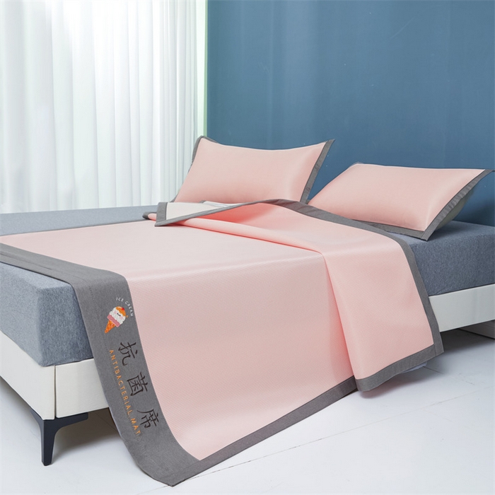 91家纺网 家纺一手货源 找家纺 色鬼布艺高端家居主号 2026新款抗菌冰激凌色织提花床单款床席冰丝席席子凉席 冰激凌-烟粉