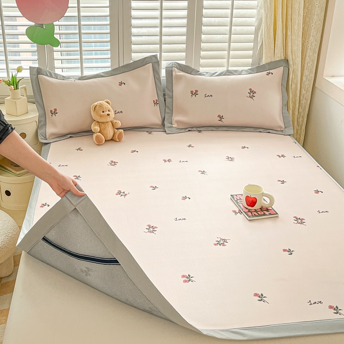 91家纺网 家纺一手货源 找家纺 女子家纺 2026新款大斜纹复合冰丝凉席-床席款 尤克里里粉