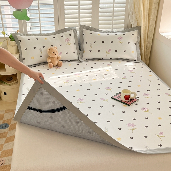 91家纺网 家纺一手货源 找家纺 女子家纺 2026新款大斜纹复合冰丝凉席-床席款 奇妙幻想