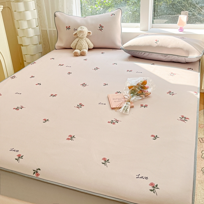 91家纺网 家纺一手货源 找家纺 女子家纺 2026新款大斜纹复合冰丝凉席-床笠款 尤克克里粉-床笠款