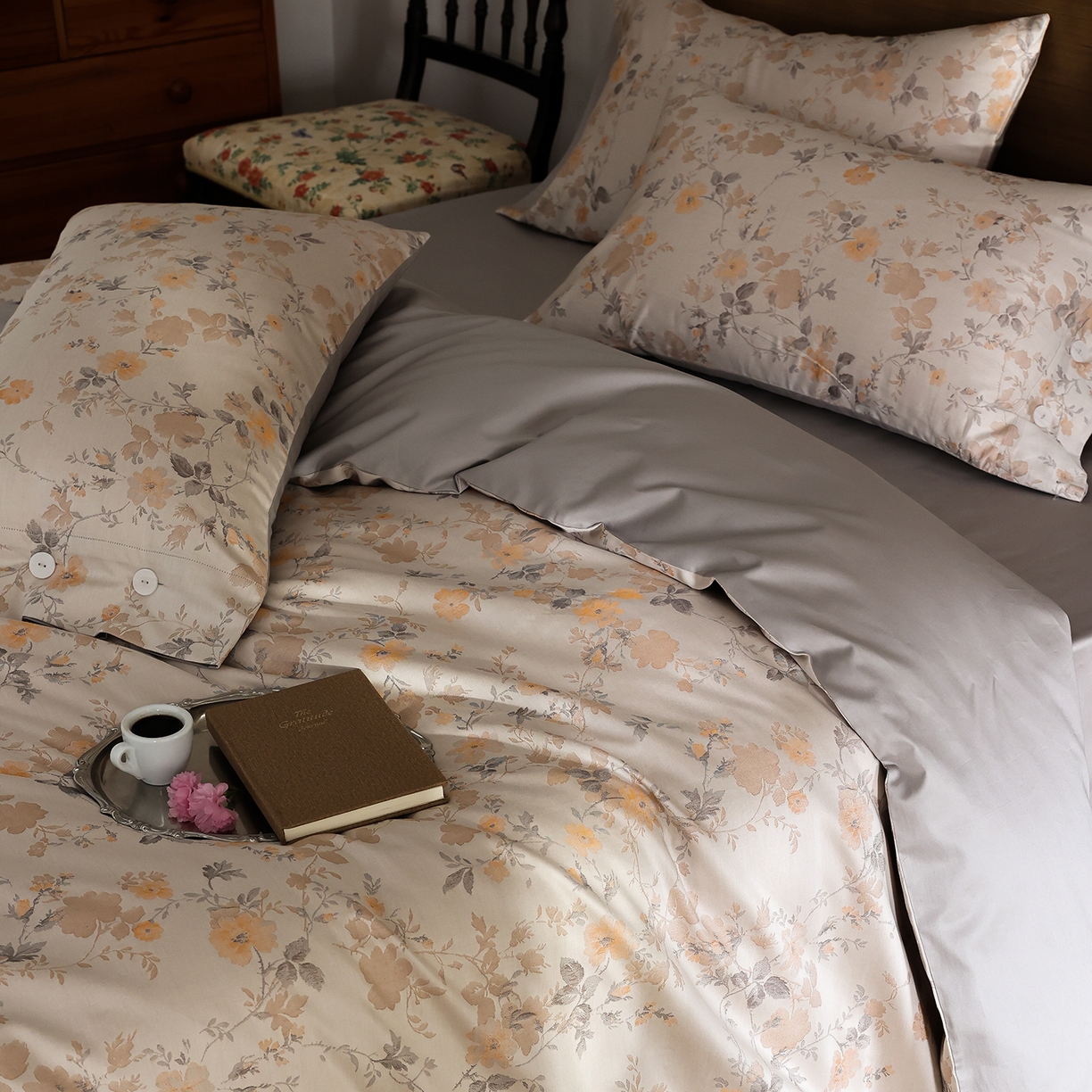 91家纺网 家纺一手货源 找家纺 （总）ONE TWO ONE 121 【控价商品】【提供买家秀】2026新款100s50支长绒棉全棉床上用品色织提花四件套-梦谷花园