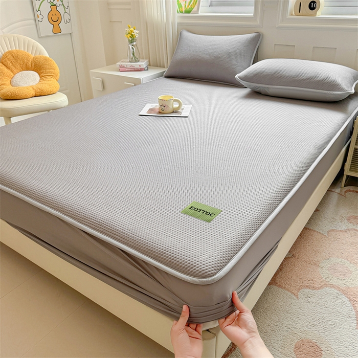 91家纺网 家纺一手货源 找家纺 女子家纺 2026新款凉感丝豆豆床笠三件套加厚三明治床垫保护套 凉感丝豆豆床笠-冰川灰