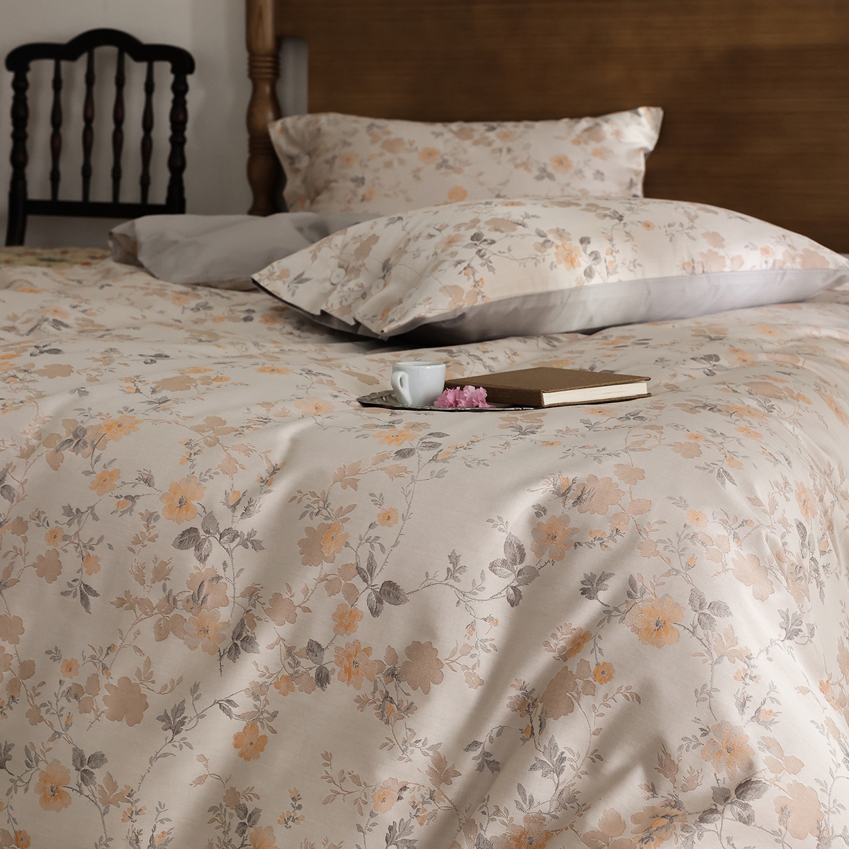 91家纺网 家纺一手货源 找家纺 （总）ONE TWO ONE 121 【控价商品】【提供买家秀】2026新款100s50支长绒棉全棉床上用品色织提花四件套-梦谷花园