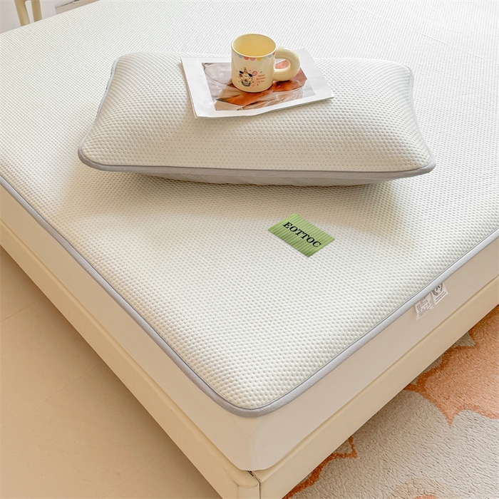 91家纺网 家纺一手货源 找家纺 女子家纺 2026新款凉感丝豆豆床笠三件套加厚三明治床垫保护套 凉感丝豆豆床笠-薄雾灰