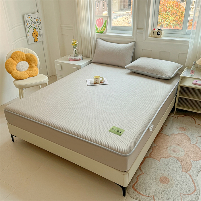 91家纺网 家纺一手货源 找家纺 女子家纺 2026新款凉感丝豆豆床笠三件套加厚三明治床垫保护套 凉感丝豆豆床笠-莫奈咖