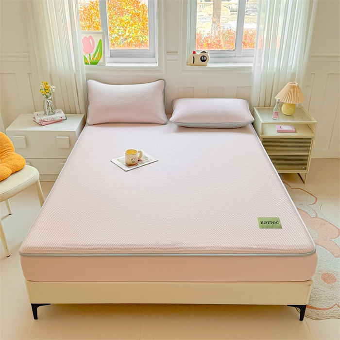 91家纺网 家纺一手货源 找家纺 女子家纺 2026新款凉感丝豆豆床笠三件套加厚三明治床垫保护套 凉感丝豆豆床笠-胭脂粉