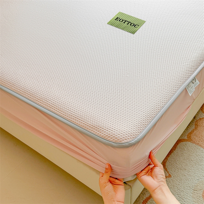 91家纺网 家纺一手货源 找家纺 女子家纺 2026新款凉感丝豆豆床笠三件套加厚三明治床垫保护套 凉感丝豆豆床笠-胭脂粉