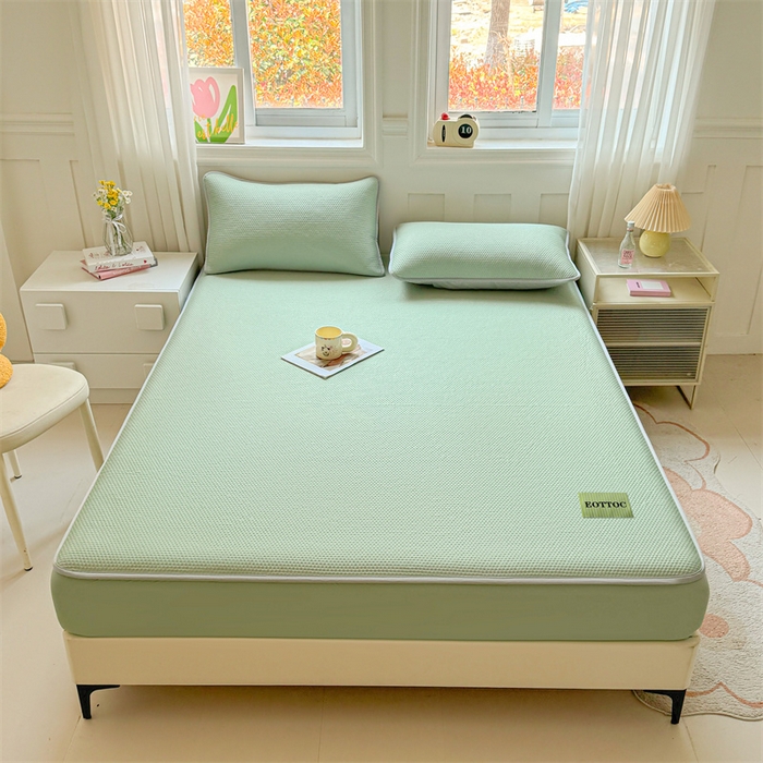 91家纺网 家纺一手货源 找家纺 女子家纺 2026新款凉感丝豆豆床笠三件套加厚三明治床垫保护套 凉感丝豆豆床笠-春辰绿