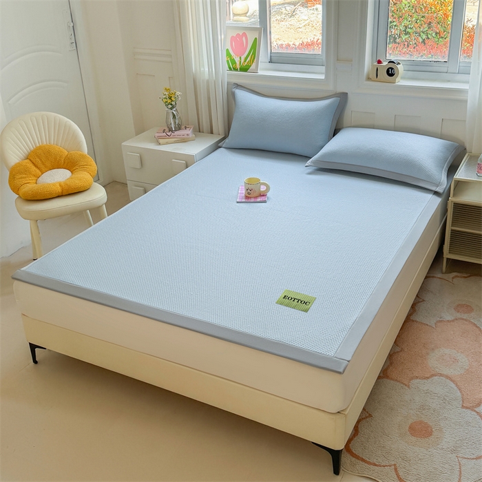 91家纺网 家纺一手货源 找家纺 （总）女子家纺 2026新款凉感丝豆豆凉席三件套冰丝软席三明治款平铺席子