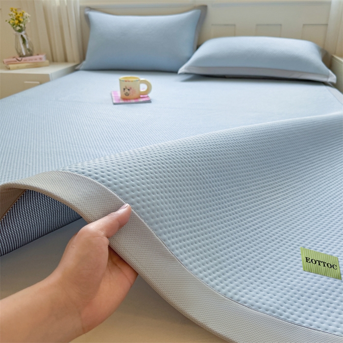 91家纺网 家纺一手货源 找家纺 女子家纺 2026新款凉感丝豆豆凉席三件套冰丝软席三明治款平铺席子 凉感丝豆豆席-柏林蓝