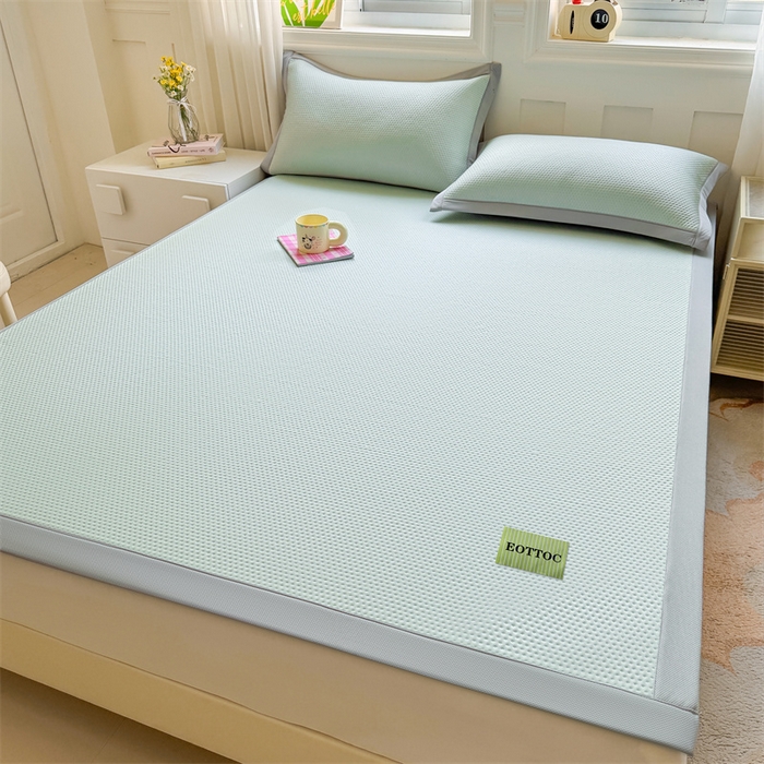 91家纺网 家纺一手货源 找家纺 女子家纺 2026新款凉感丝豆豆凉席三件套冰丝软席三明治款平铺席子 凉感丝豆豆席-海港蓝