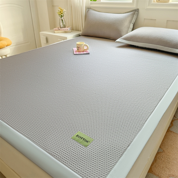 91家纺网 家纺一手货源 找家纺 女子家纺 2026新款凉感丝豆豆凉席三件套冰丝软席三明治款平铺席子 凉感丝豆豆席-冰川灰