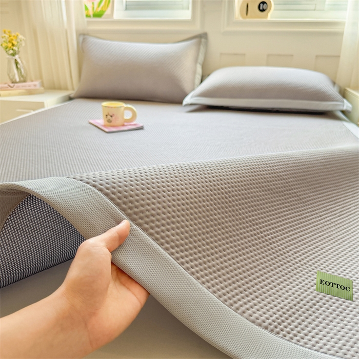 91家纺网 家纺一手货源 找家纺 女子家纺 2026新款凉感丝豆豆凉席三件套冰丝软席三明治款平铺席子 凉感丝豆豆席-冰川灰