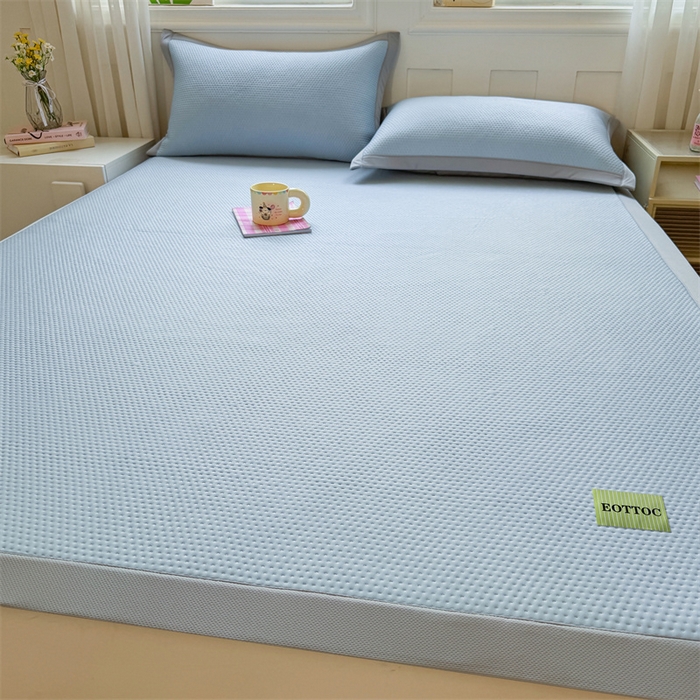 91家纺网 家纺一手货源 找家纺 女子家纺 2026新款凉感丝豆豆凉席三件套冰丝软席三明治款平铺席子 凉感丝豆豆席-柏林蓝