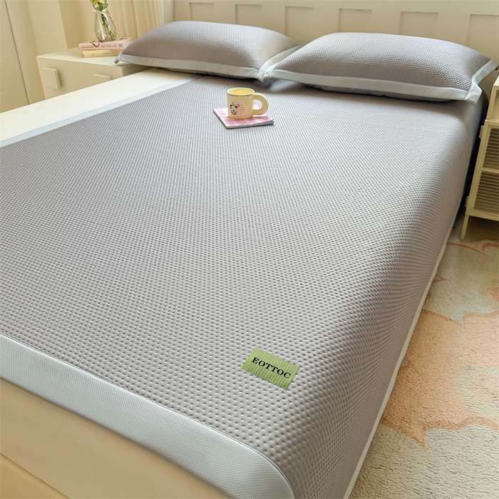 91家纺网 家纺一手货源 找家纺 女子家纺 2026新款凉感丝豆豆凉席三件套冰丝软席三明治款平铺席子 凉感丝豆豆席-冰川灰