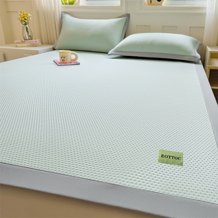 91家纺网 家纺一手货源 找家纺 女子家纺 2026新款凉感丝豆豆凉席三件套冰丝软席三明治款平铺席子 凉感丝豆豆席-海港蓝