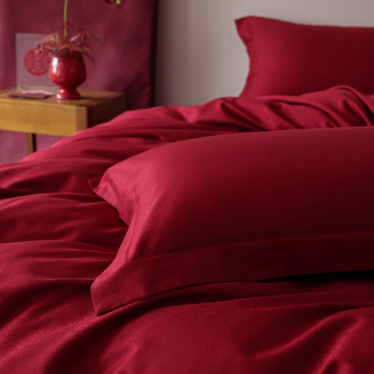 91家纺网 家纺一手货源 找家纺 （总）ONE TWO ONE 121 【控价商品】【提供买家秀】2026全棉100s长绒棉50支床上用品结婚大红色婚庆四件套提花 烈火-女神