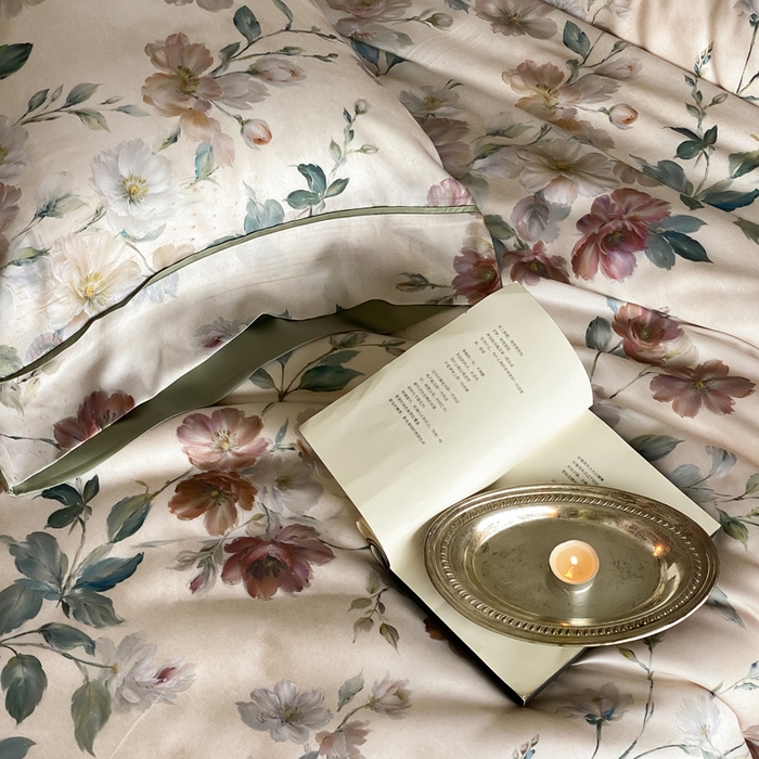 91家纺网 家纺一手货源 找家纺 三味舒屋 2026新款60S凝夏臻享天丝数码印花四件套 瑰丽庄园