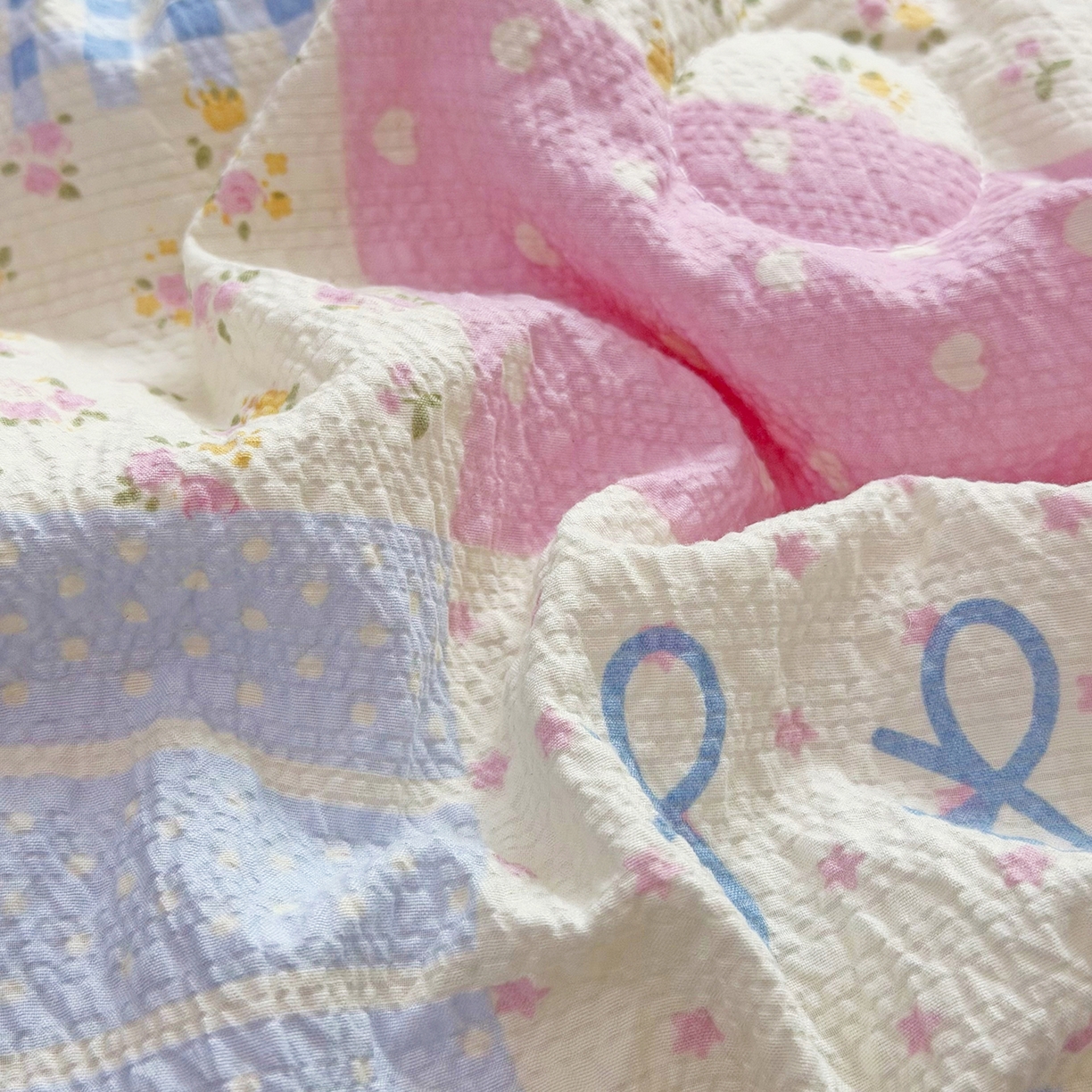 91家纺网 家纺一手货源 找家纺 悠米悠家 2026春夏新款泡泡纱印花夏被夏凉被空调被 kitty 格子铺