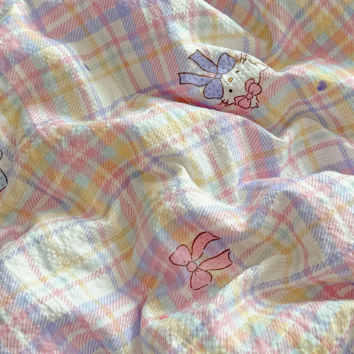 91家纺网 家纺一手货源 找家纺 悠米悠家 2026春夏新款泡泡纱印花夏被夏凉被空调被 芋泥啵啵 Kitty