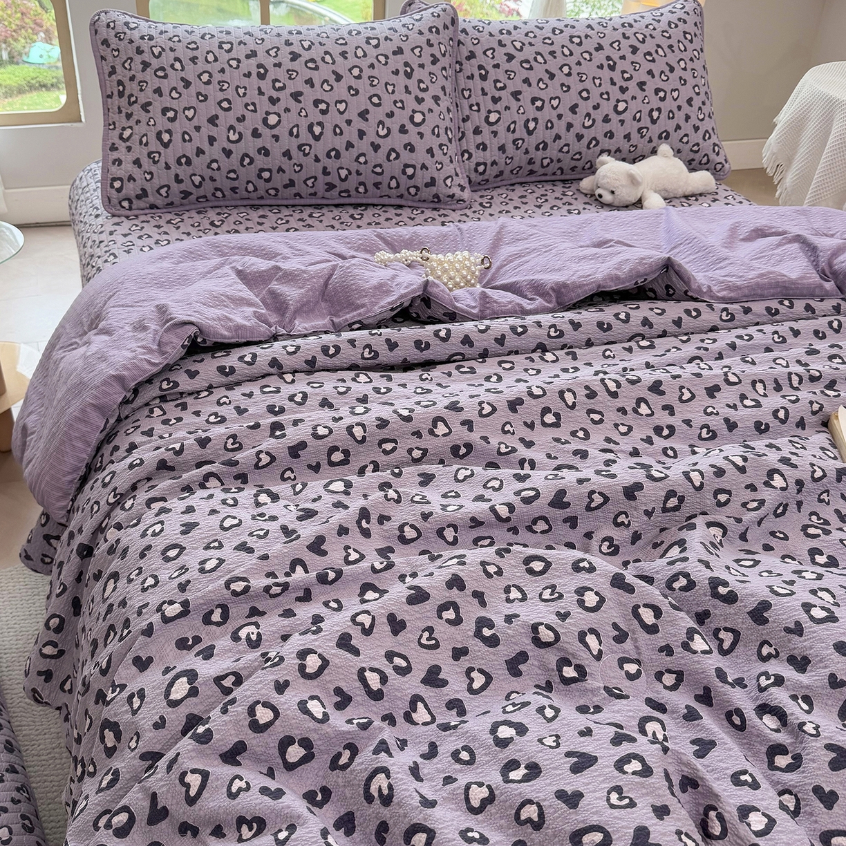 91家纺网 家纺一手货源 找家纺 悠米悠家 2026春夏新款泡泡纱印花夏被夏凉被空调被 香芋豹纹心