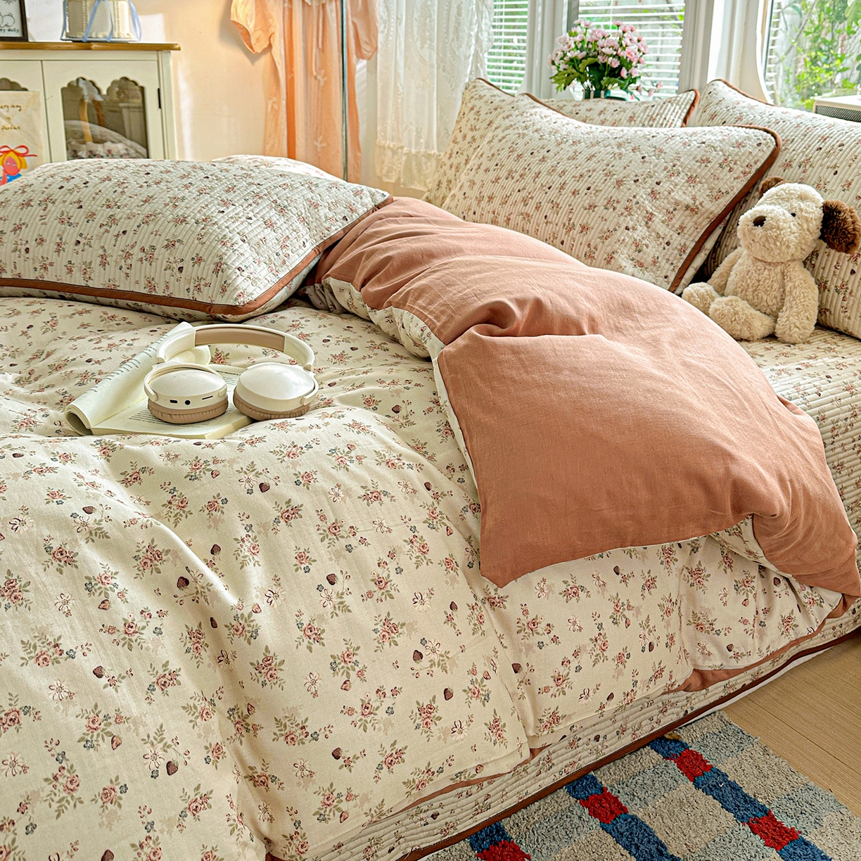 91家纺网 家纺一手货源 找家纺 文黛家居 2026新款全棉双层纱床盖四件套 草莓乐园