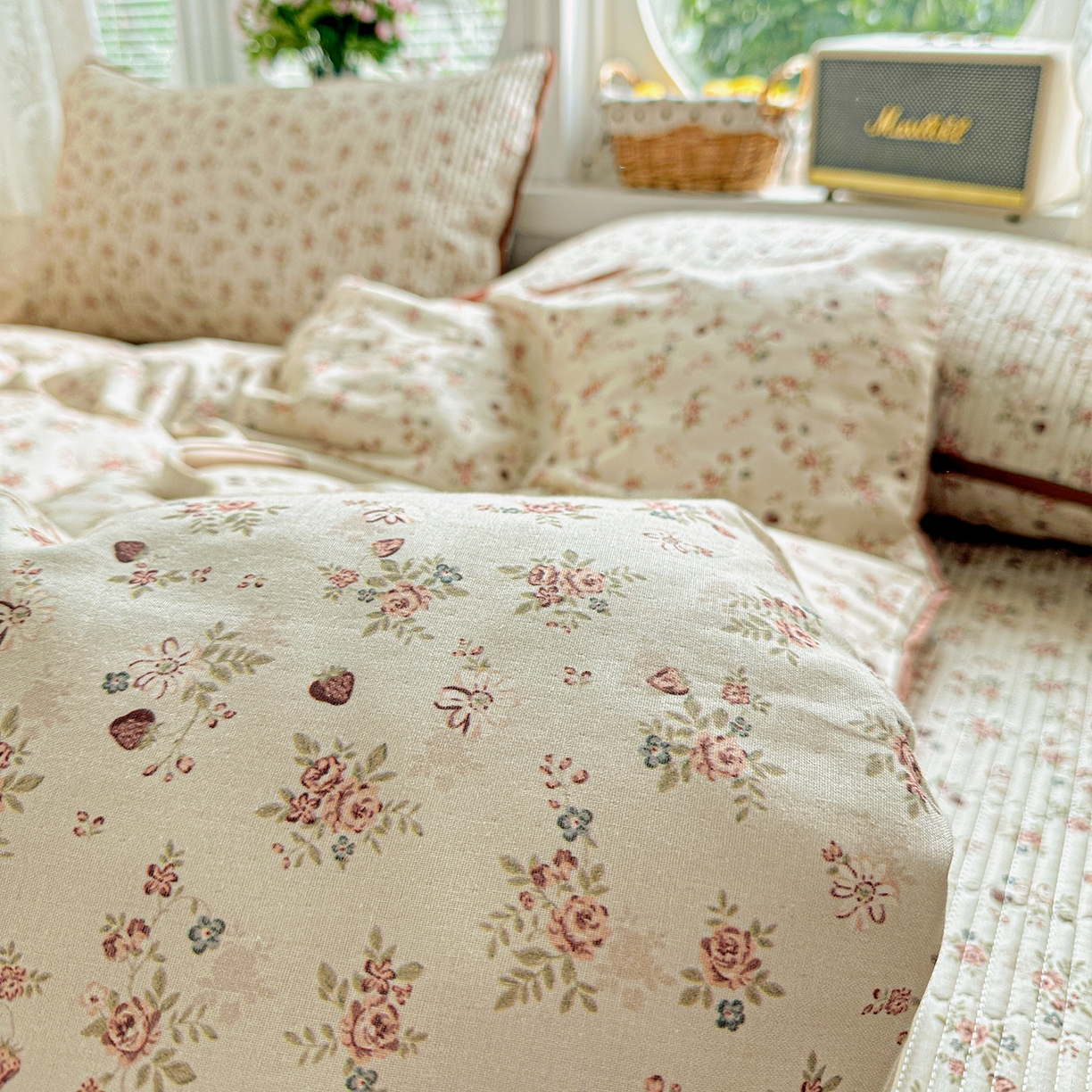 91家纺网 家纺一手货源 找家纺 文黛家居 2026新款全棉双层纱床盖四件套 草莓乐园