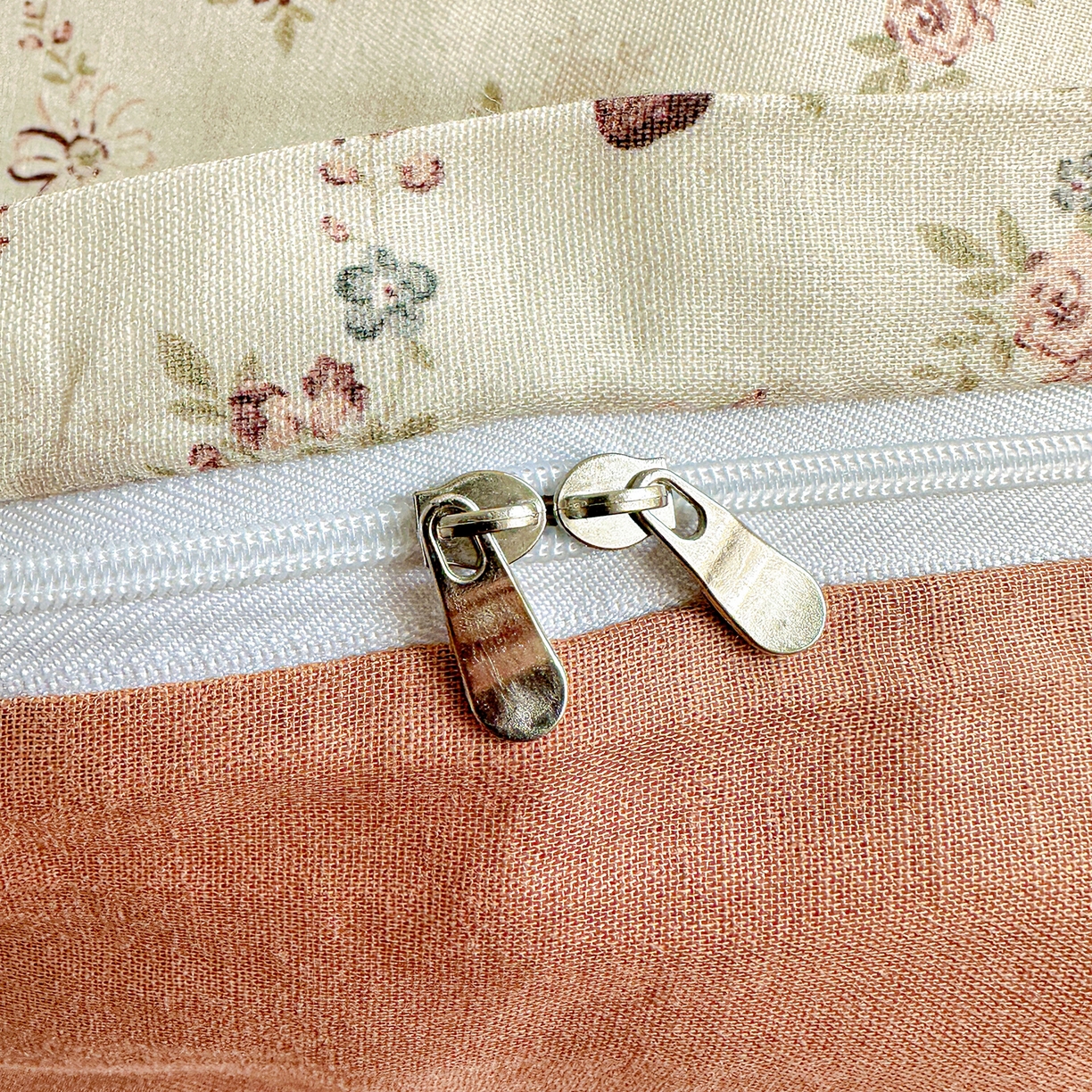 91家纺网 家纺一手货源 找家纺 文黛家居 2026新款全棉双层纱床盖四件套 草莓乐园