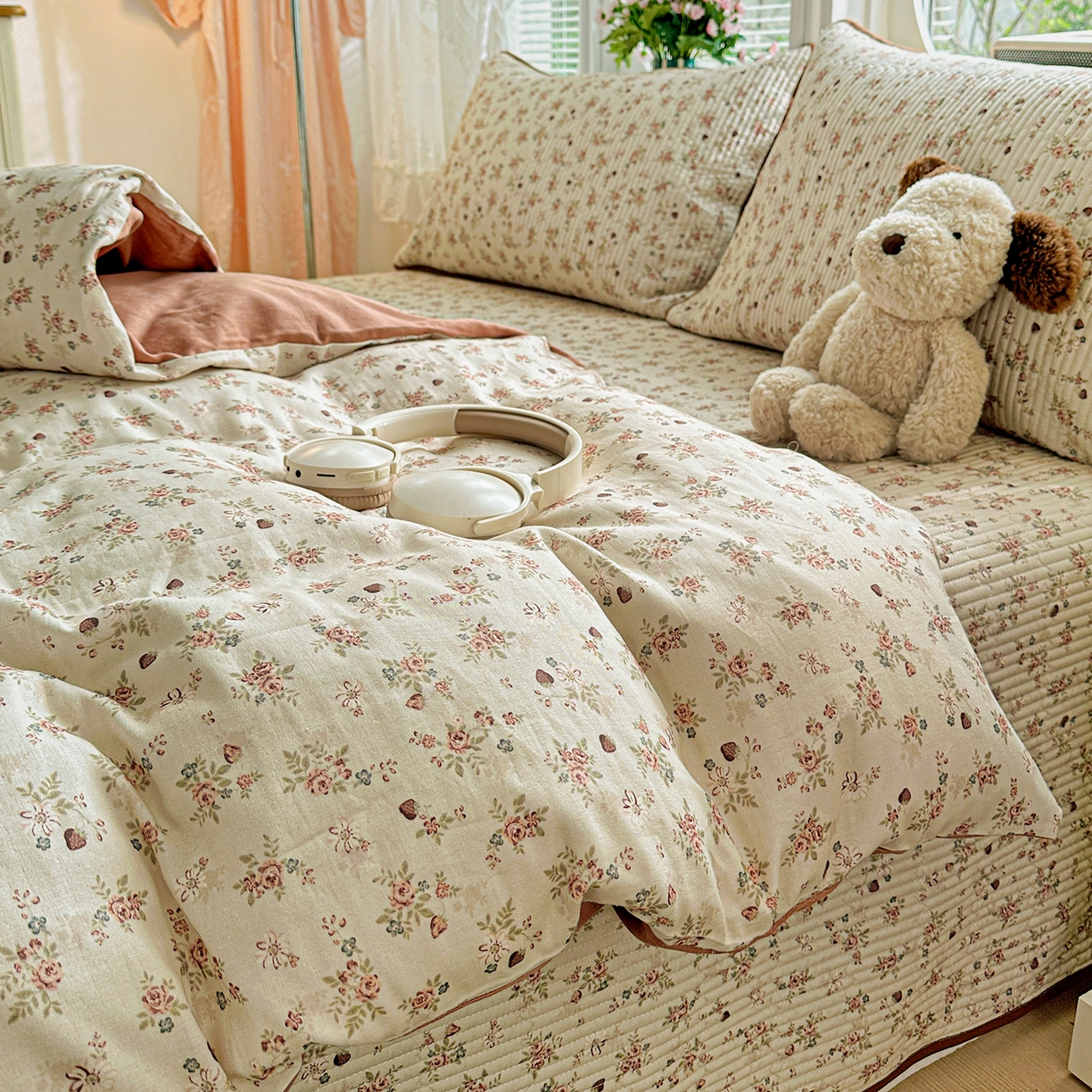 91家纺网 家纺一手货源 找家纺 文黛家居 2026新款全棉双层纱床盖四件套 草莓乐园