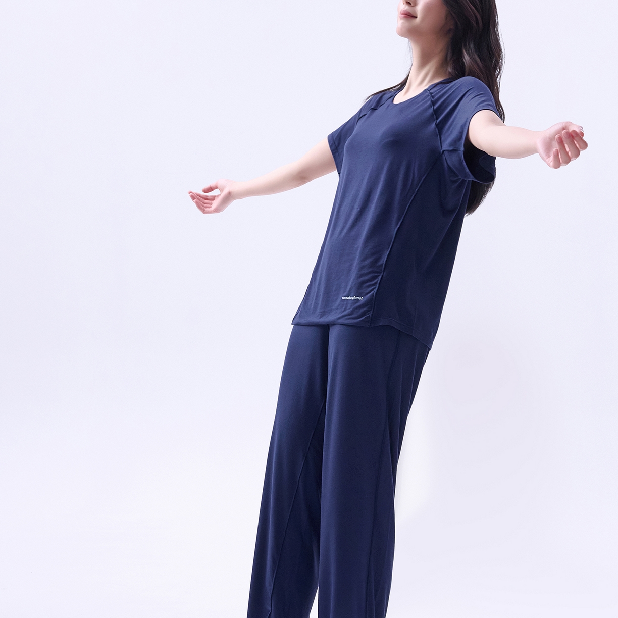 91家纺网 家纺一手货源 找家纺 唯爱品 2026新款亲肤舒适深睡睡衣--短袖长裤--短袖短裤--三色可选 短袖长裤-深睡蓝