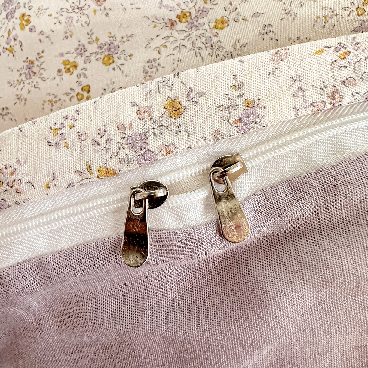 91家纺网 家纺一手货源 找家纺 文黛家居 2026新款全棉双层纱床盖四件套 南风花碎