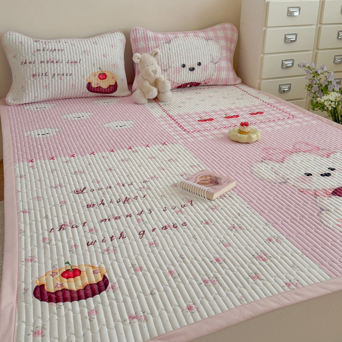 91家纺网 家纺一手货源 找家纺 贝扬思家纺 2026新款数码大版凉感丝夏被凉席系列 蛋糕小狗