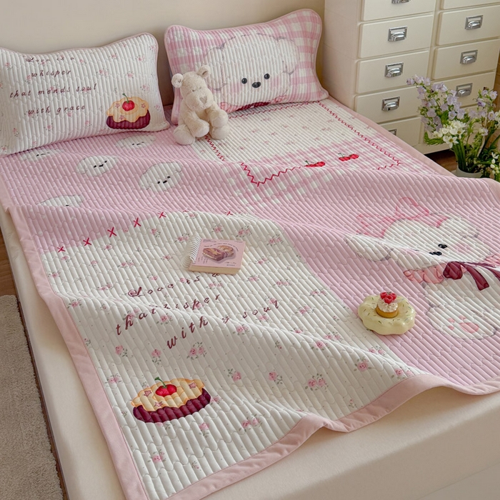 91家纺网 家纺一手货源 找家纺 贝扬思家纺 2026新款数码大版凉感丝夏被凉席系列 蛋糕小狗