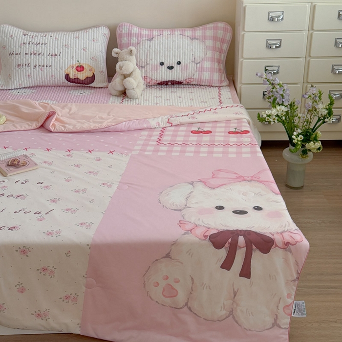 91家纺网 家纺一手货源 找家纺 贝扬思家纺 2026新款数码大版凉感丝夏被凉席系列 蛋糕小狗