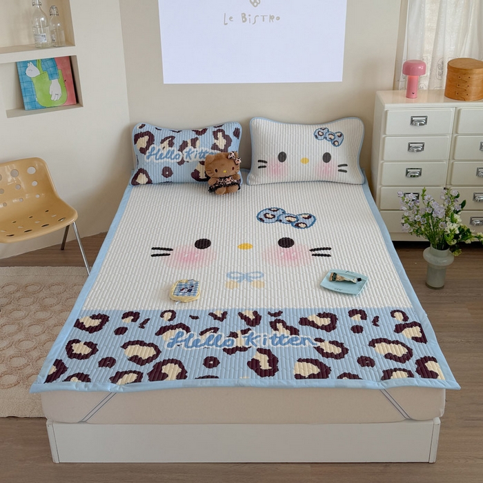 91家纺网 家纺一手货源 找家纺 贝扬思家纺 2026新款数码大版凉感丝夏被凉席系列 蓝色豹纹猫