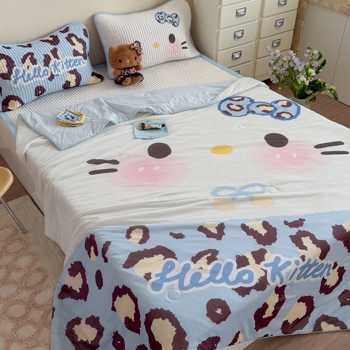 91家纺网 家纺一手货源 找家纺 贝扬思家纺 2026新款数码大版凉感丝夏被凉席系列 蓝色豹纹猫