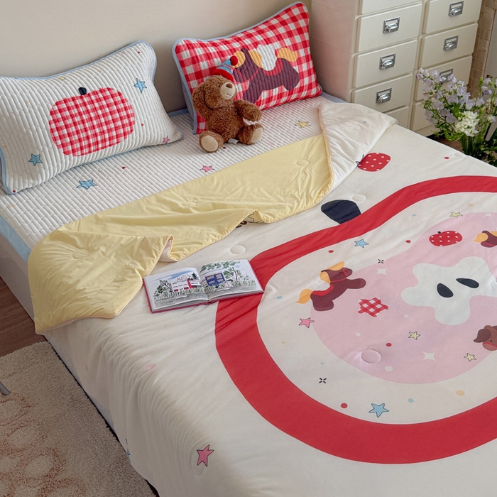 91家纺网 家纺一手货源 找家纺 贝扬思家纺 2026新款数码大版凉感丝夏被凉席系列 苹果小马