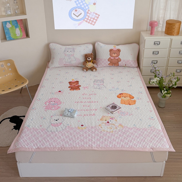 91家纺网 家纺一手货源 找家纺 贝扬思家纺 2026新款数码大版凉感丝夏被凉席系列 小熊生日