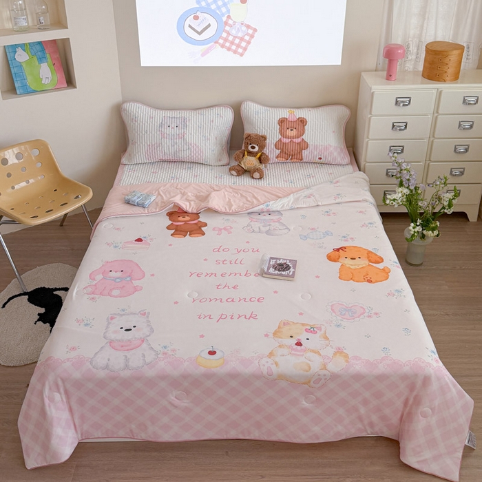 91家纺网 家纺一手货源 找家纺 贝扬思家纺 2026新款数码大版凉感丝夏被凉席系列 小熊生日