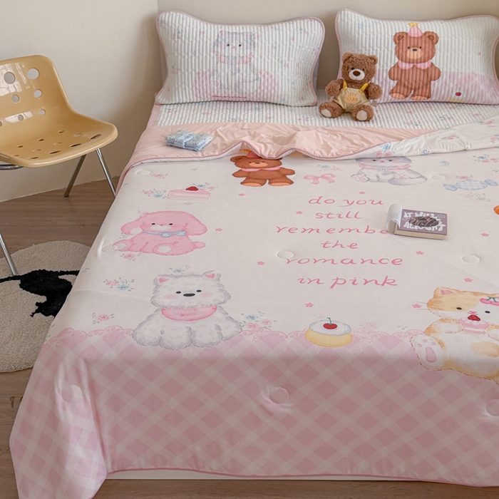 91家纺网 家纺一手货源 找家纺 贝扬思家纺 2026新款数码大版凉感丝夏被凉席系列 小熊生日