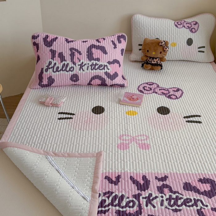 91家纺网 家纺一手货源 找家纺 贝扬思家纺 2026新款数码大版凉感丝夏被凉席系列 紫色豹纹猫