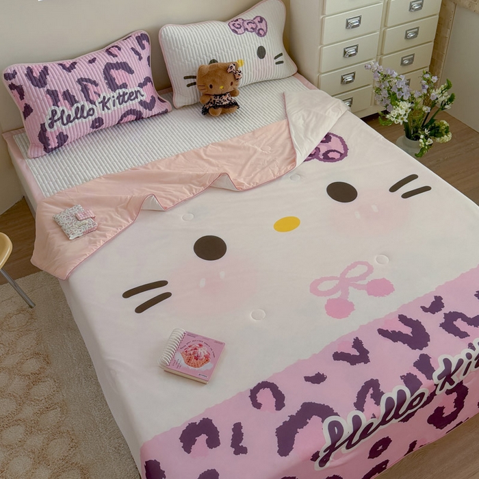 91家纺网 家纺一手货源 找家纺 贝扬思家纺 2026新款数码大版凉感丝夏被凉席系列 紫色豹纹猫