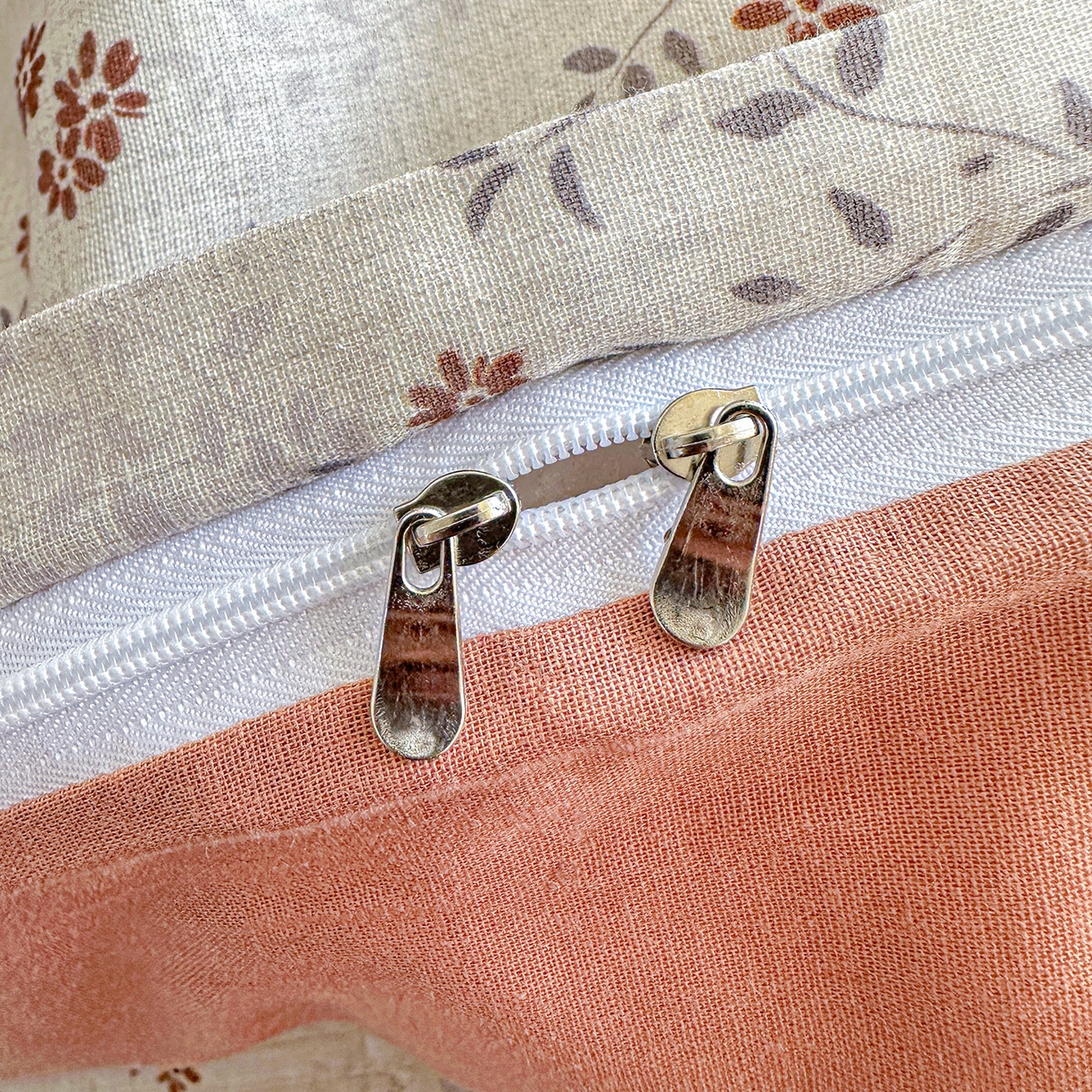 91家纺网 家纺一手货源 找家纺 文黛家居 2026新款全棉双层纱床盖四件套 影枝章-灰